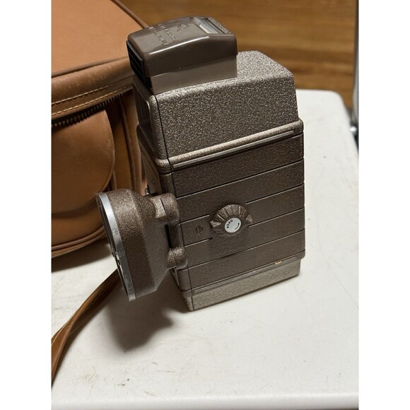 Vintage Bell & Howell 333 8mm Movie Film Camera Cool Graphics Retro Style - Picture 6 of 8